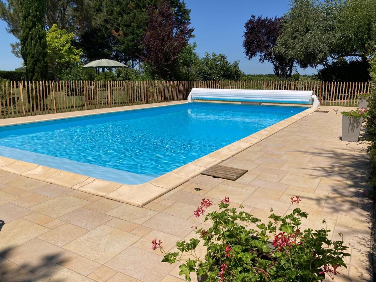 Gites Le Mathelin Lamothe-Montravel Exterior foto
