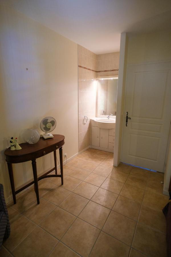 Gites Le Mathelin Lamothe-Montravel Exterior foto